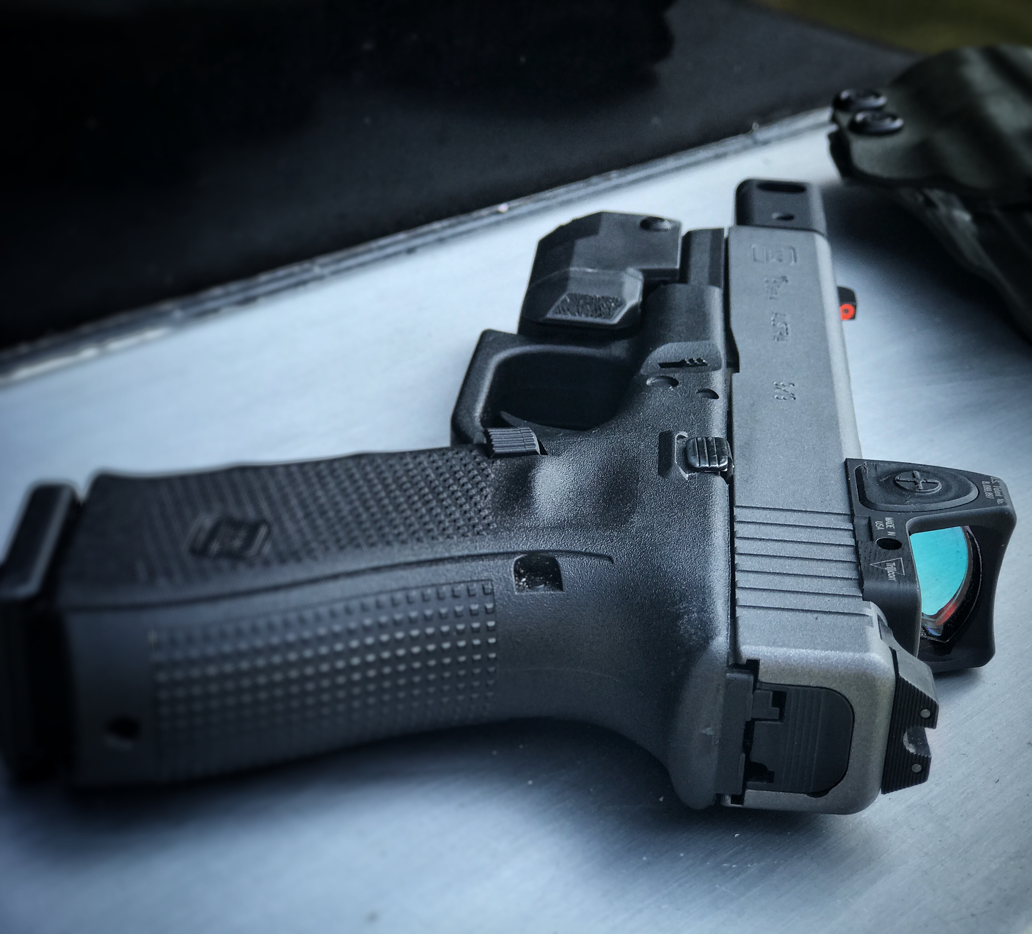 G19 with APLc and KKM Compensator with RMR