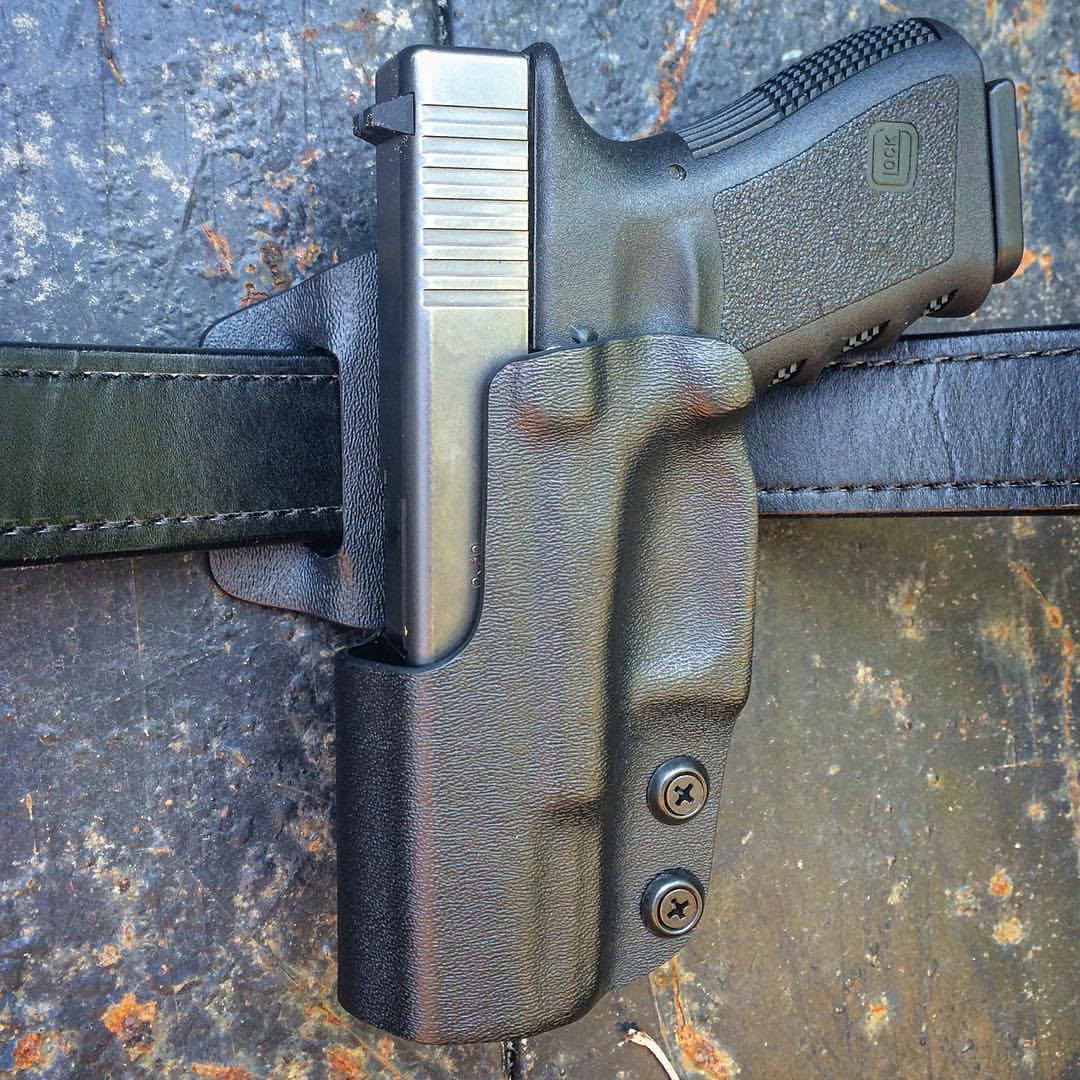 Custom Kydex Left Handed Holster