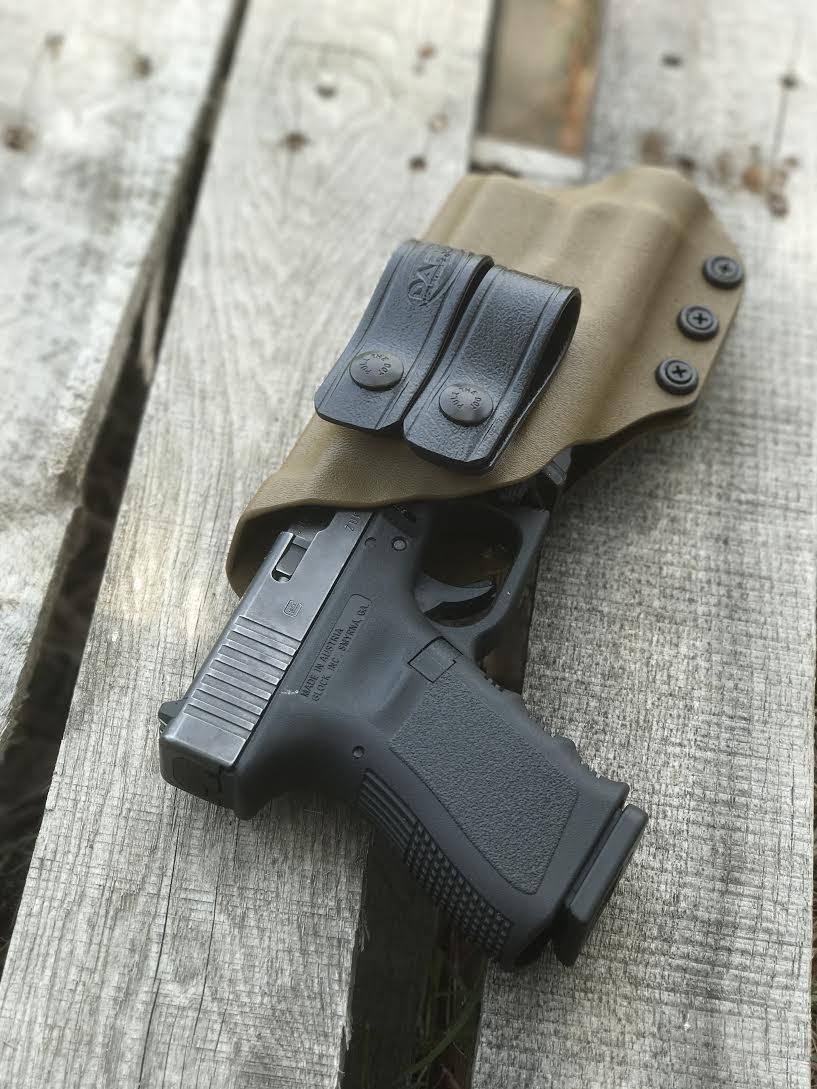 G19 with Streamlight TLR-1 AIWB Holster