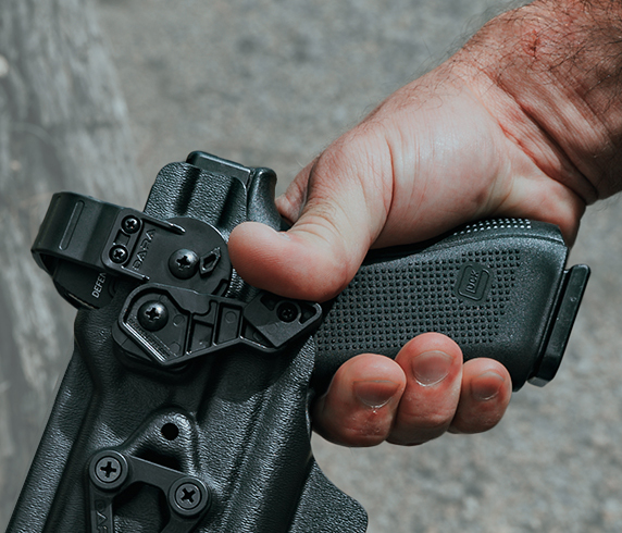 Dara Holsters Level 2 Control Kit installed on Level 2 Duty Holster